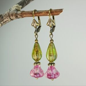 HAND CRAFTED Pink Green Artisan Glass Floral Boho Vintage Style Dangle Earrings